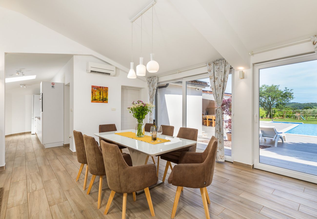 Вилла на Pomer - Villa MileManda for 8 people near Pula with children playground only 300 meters from the beach
