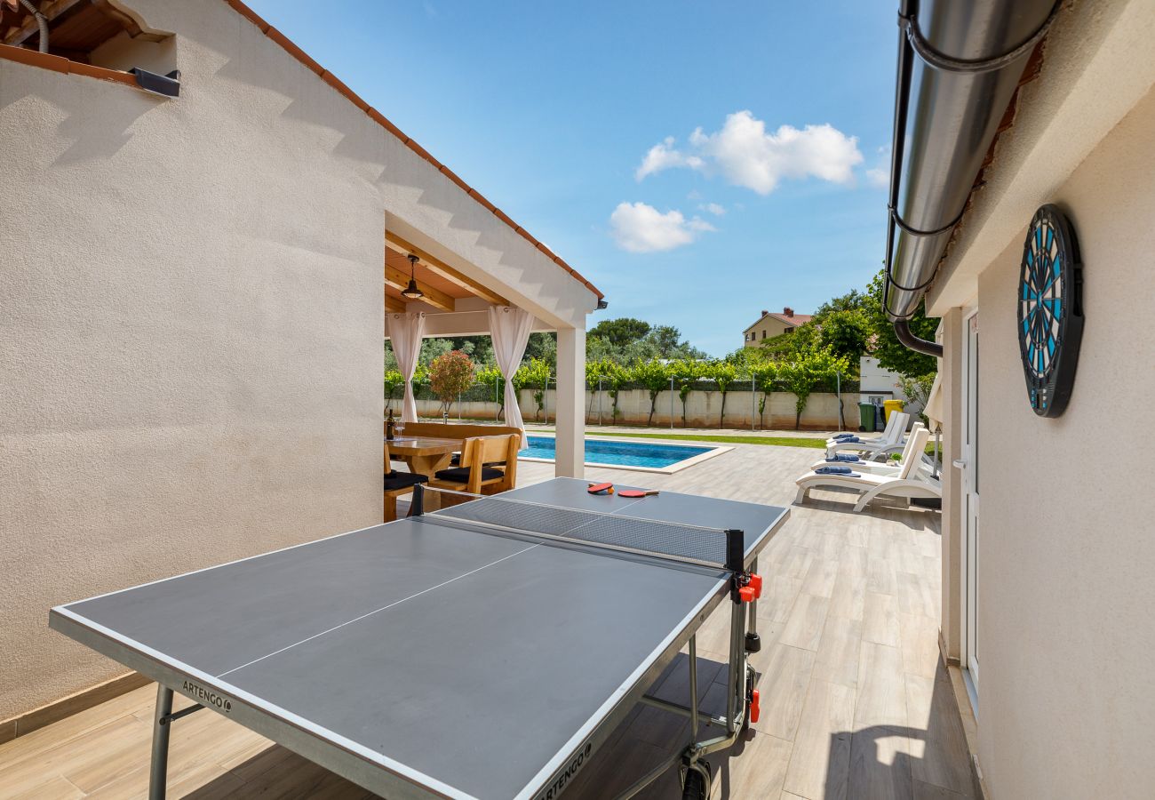 Вилла на Pomer - Villa MileManda for 8 people near Pula with children playground only 300 meters from the beach