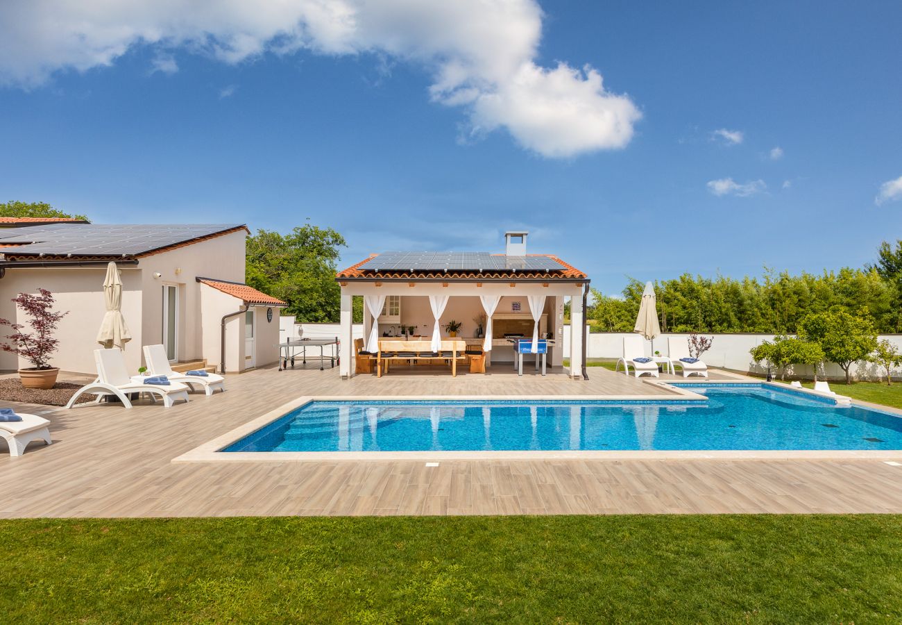 Вилла на Pomer - Villa MileManda for 8 people near Pula with children playground only 300 meters from the beach