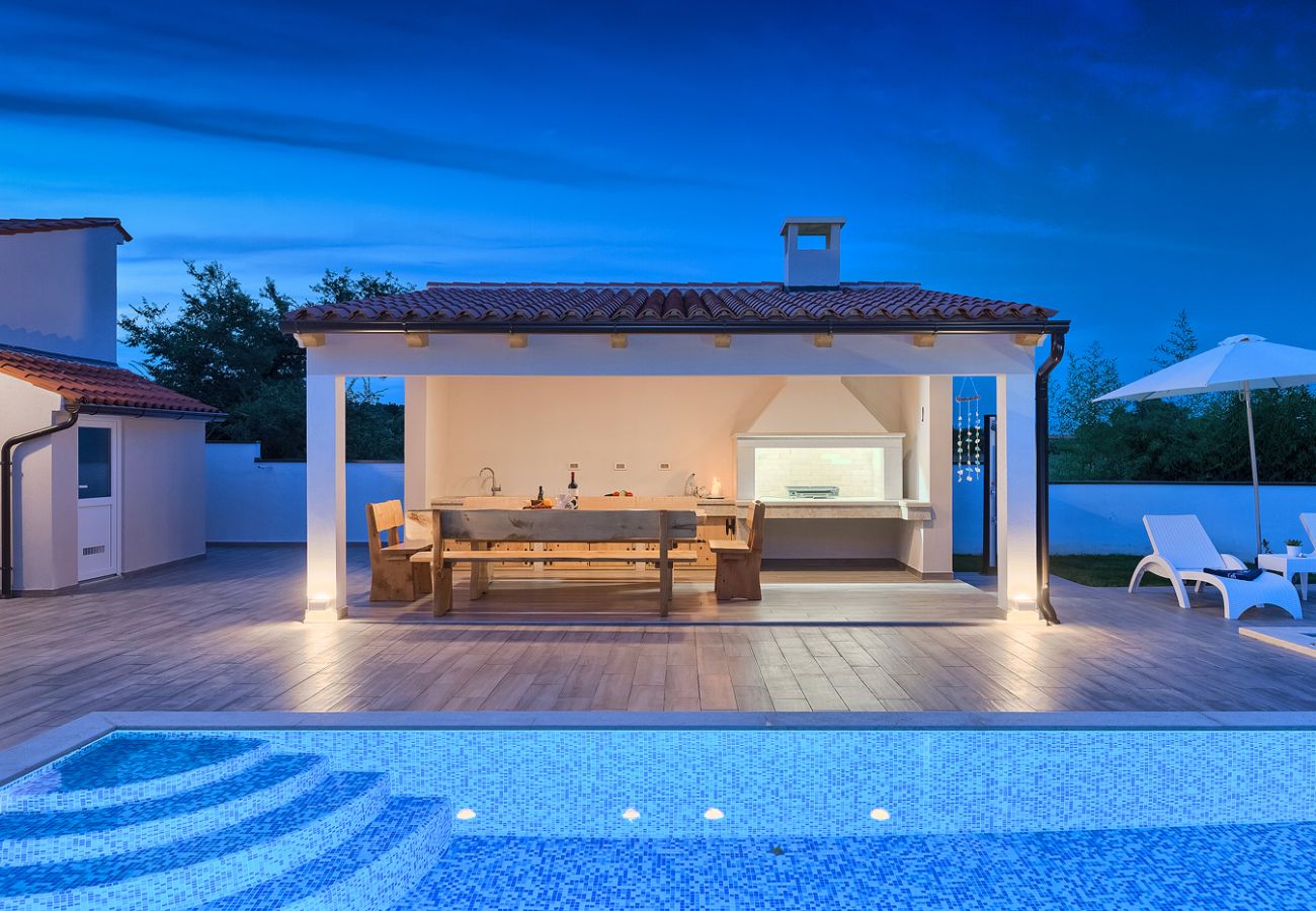 Вилла на Pomer - Villa MileManda for 8 people near Pula with children playground only 300 meters from the beach