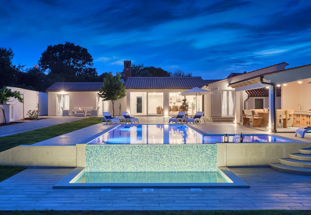 Вилла на Pomer - Villa MileManda for 8 people near Pula with children playground only 300 meters from the beach