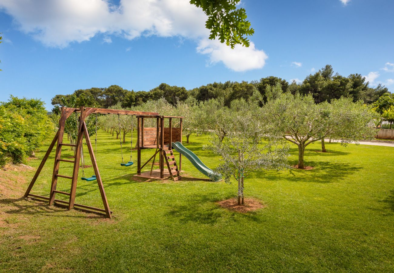 Вилла на Pomer - Villa MileManda for 8 people near Pula with children playground only 300 meters from the beach