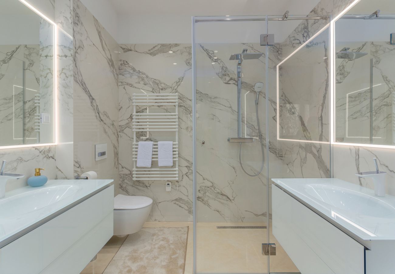 Вилла на Valentici - Villa Gabrijela for 10 people near Novigrad with 66 m2 heated pool and sea view