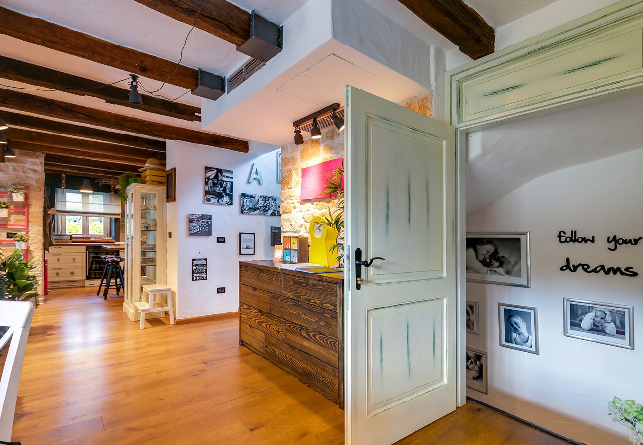 Вилла на Banki - Villa ARtIEN for 8 people with 32m2 private pool & pet friendly