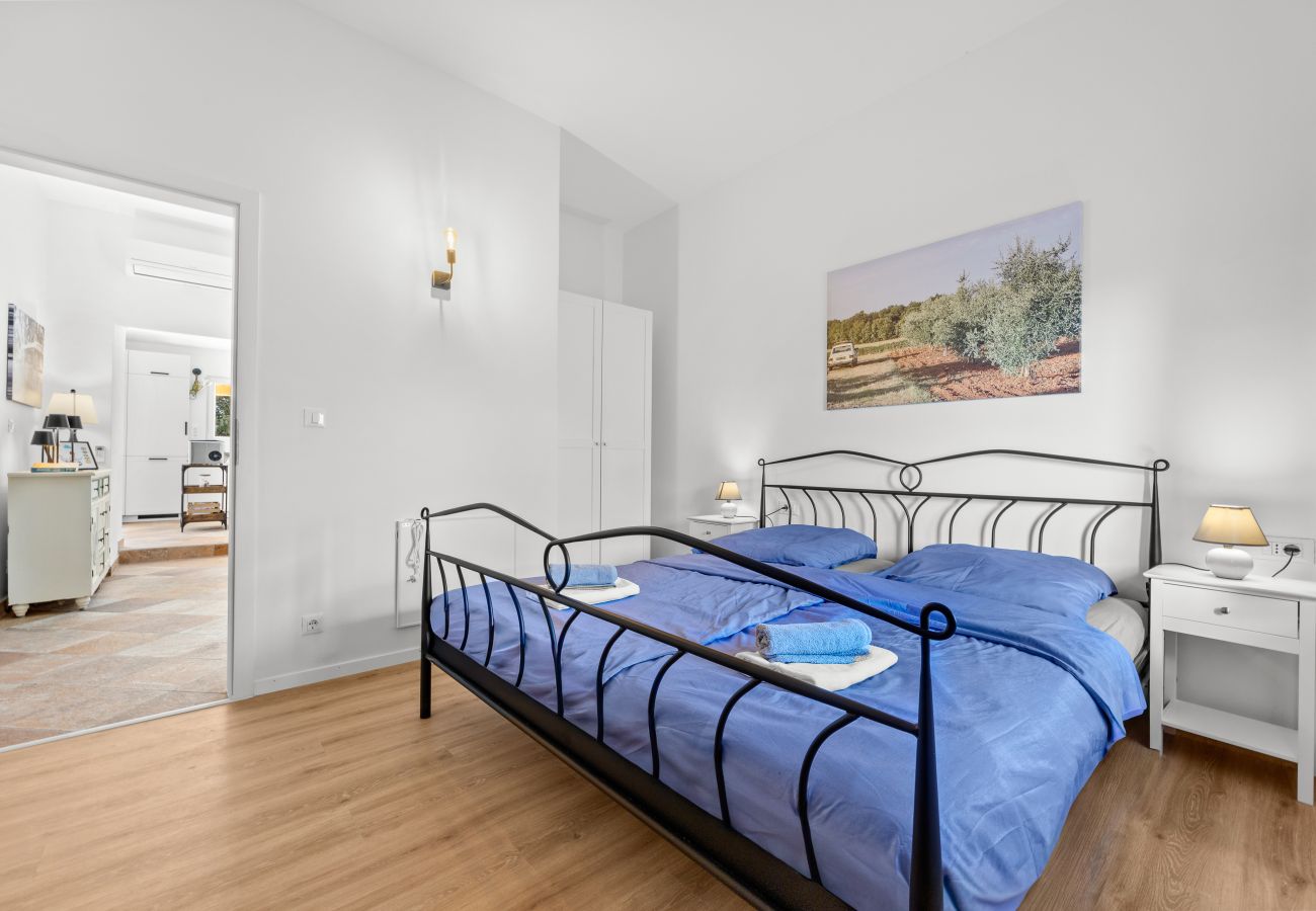 Вилла на Rebici - Villa Renata for 11 people with private heated pool & pet friendly