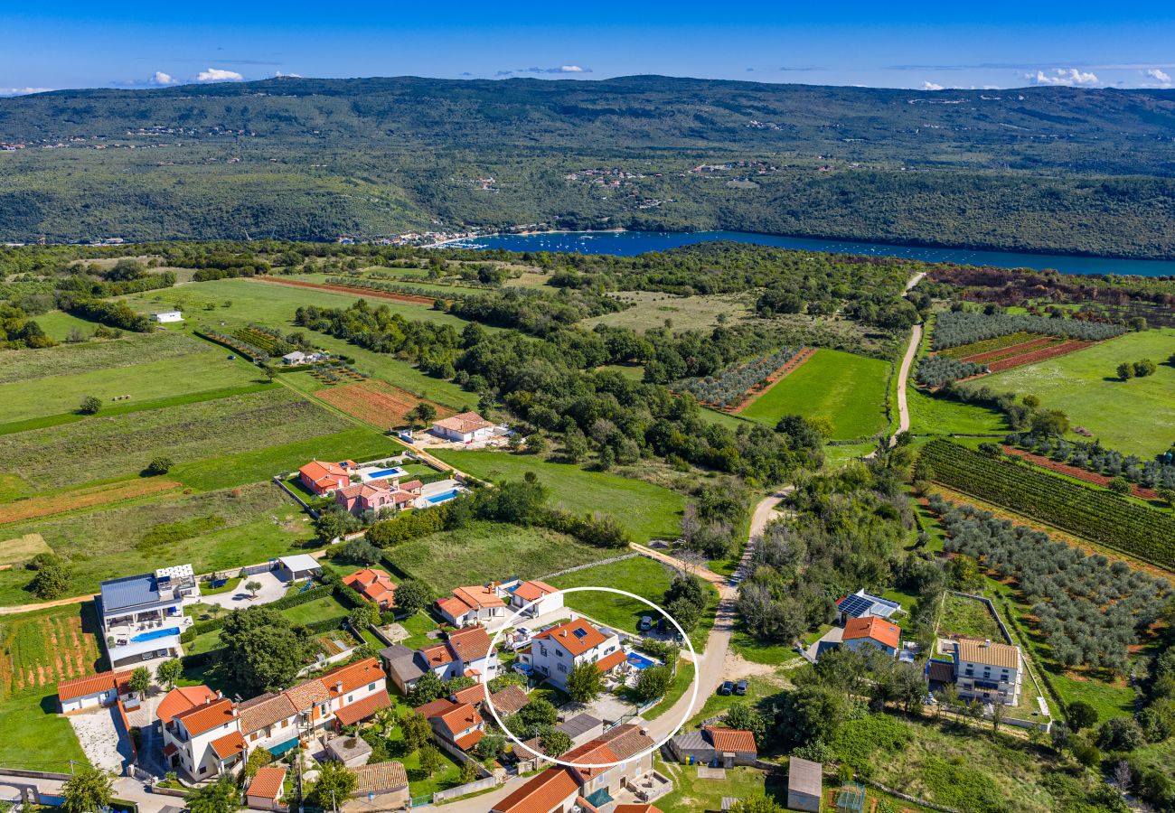 Вилла на Rebici - Villa Renata for 11 people with private heated pool & pet friendly