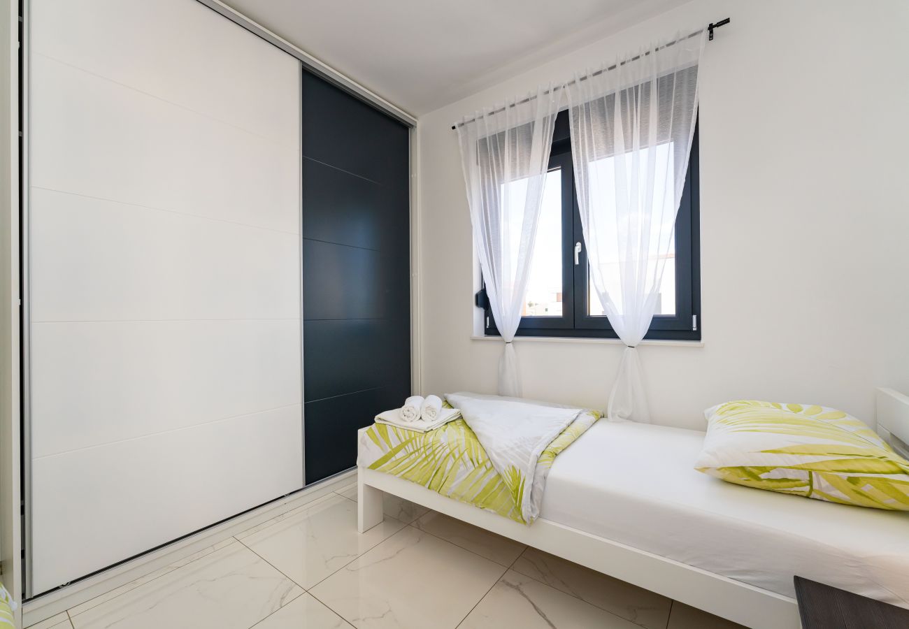 Вилла на Vodice - Villa Essenza Vita in Vodice near Beach with private pool & pet friendly