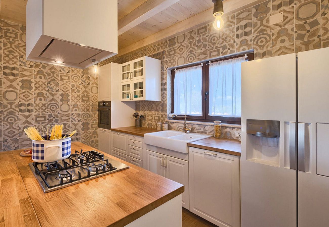 Вилла на Veliki Vareški - Villa Campi for 10 persons near Pula with large garden, private golf and tennis court, kids playground & wellness area 