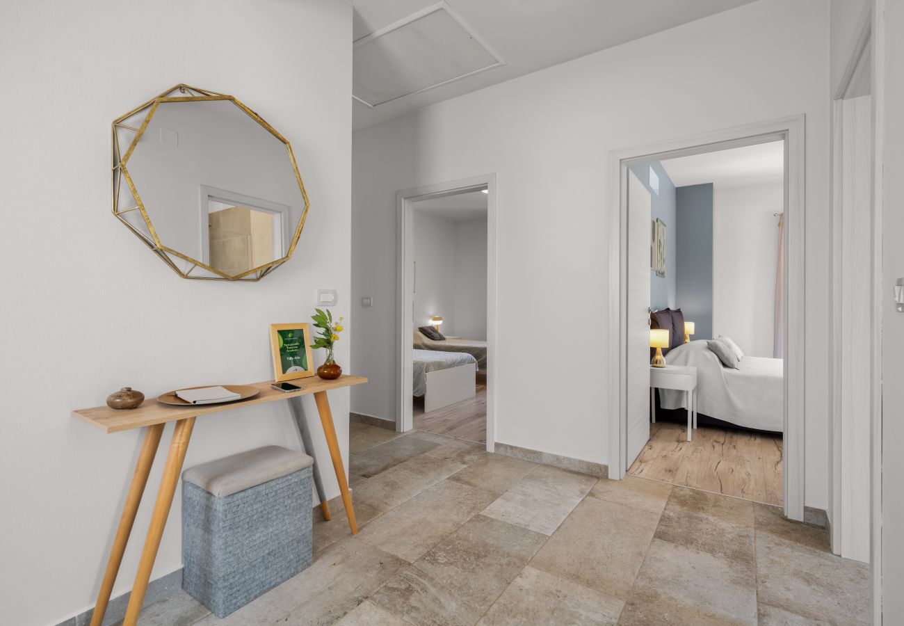 Вилла на Kraj Drage - Villa Aria Labin for 6 persons with private 32 m2 pool, kids playground and large garden 