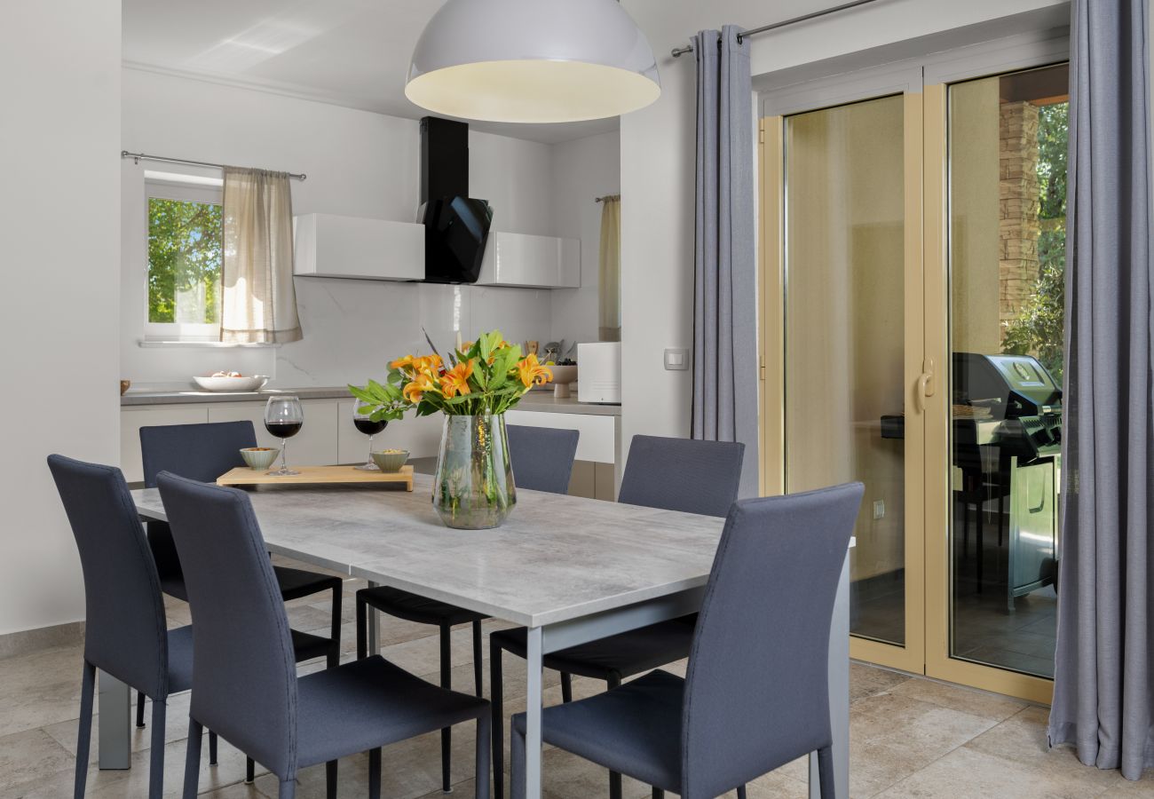 Вилла на Kraj Drage - Villa Aria Labin for 6 persons with private 32 m2 pool, kids playground and large garden 