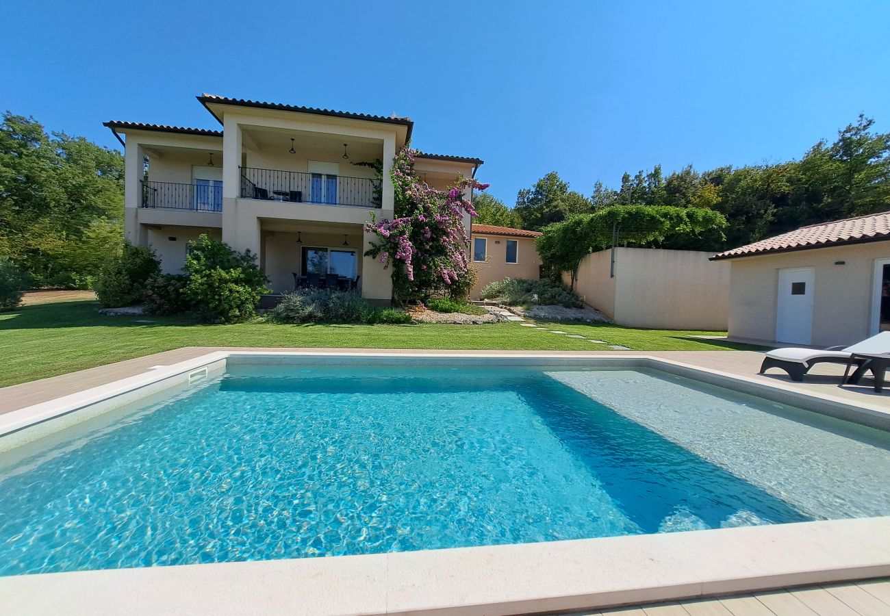 Вилла на Rakalj - Villa Noela in Rakalj for 6 persons with large garden, kids playground - only 2,5 km from beach