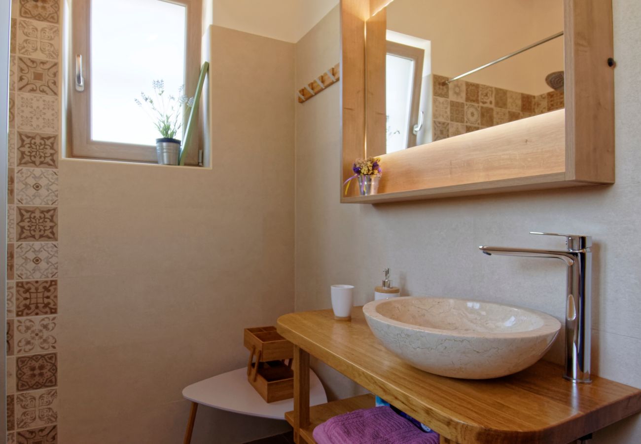 Вилла на Srebrnići - Villa Stella Polaris for 8 persons in Central Istria with private pool, sea view, large garden & kids playground