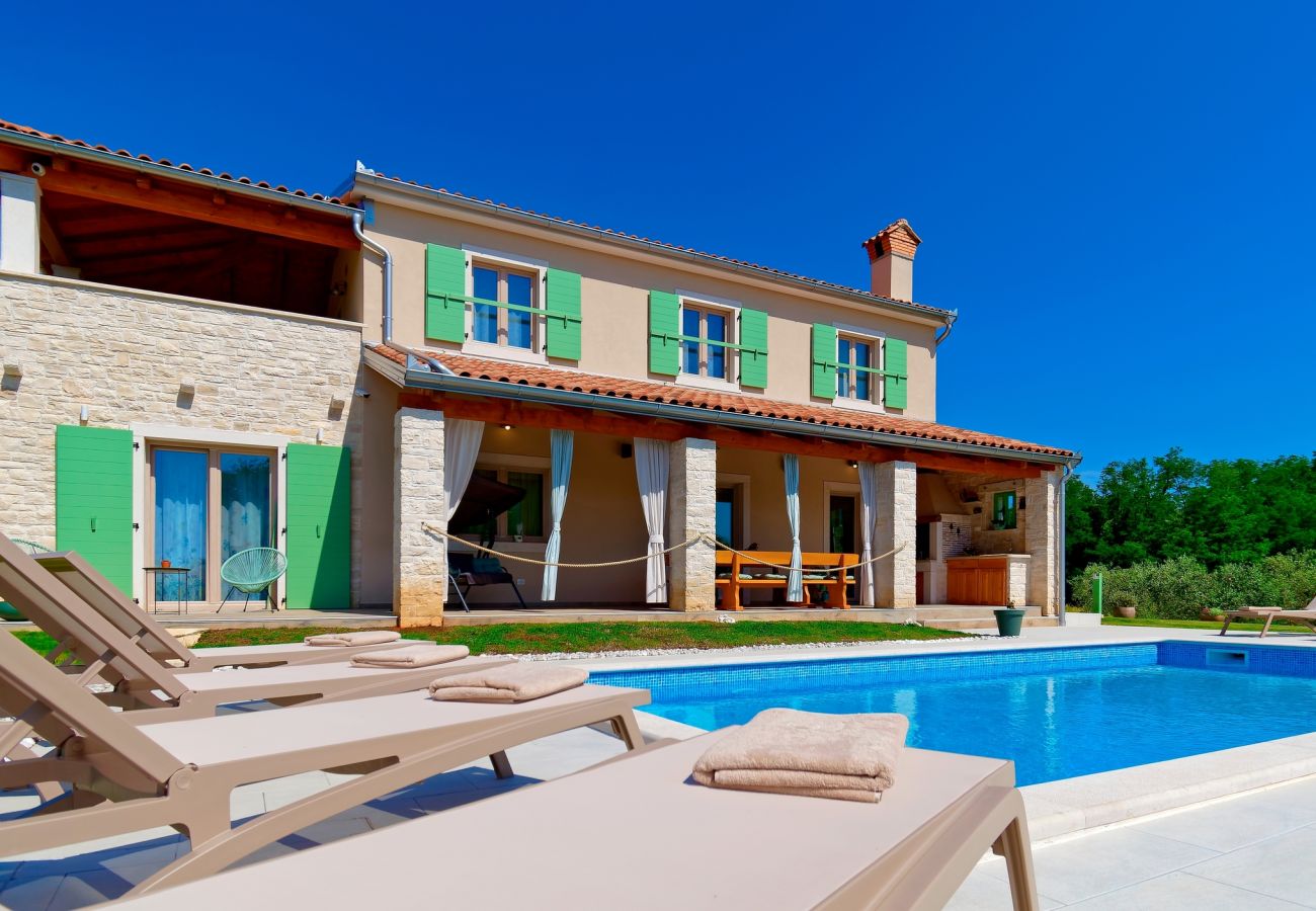 Вилла на Srebrnići - Villa Stella Polaris for 8 persons in Central Istria with private pool, sea view, large garden & kids playground