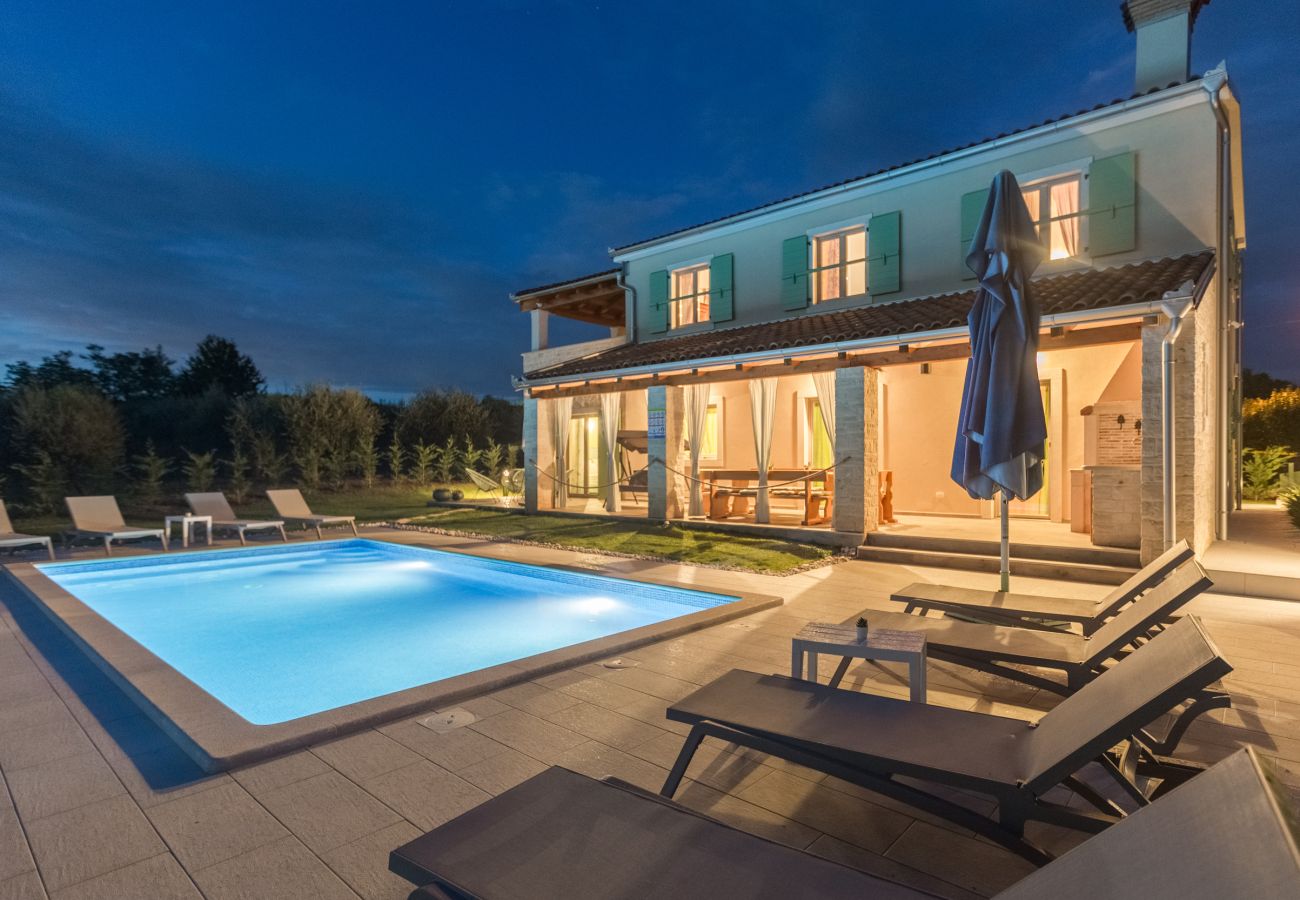 Вилла на Srebrnići - Villa Stella Polaris for 8 persons in Central Istria with private pool, sea view, large garden & kids playground