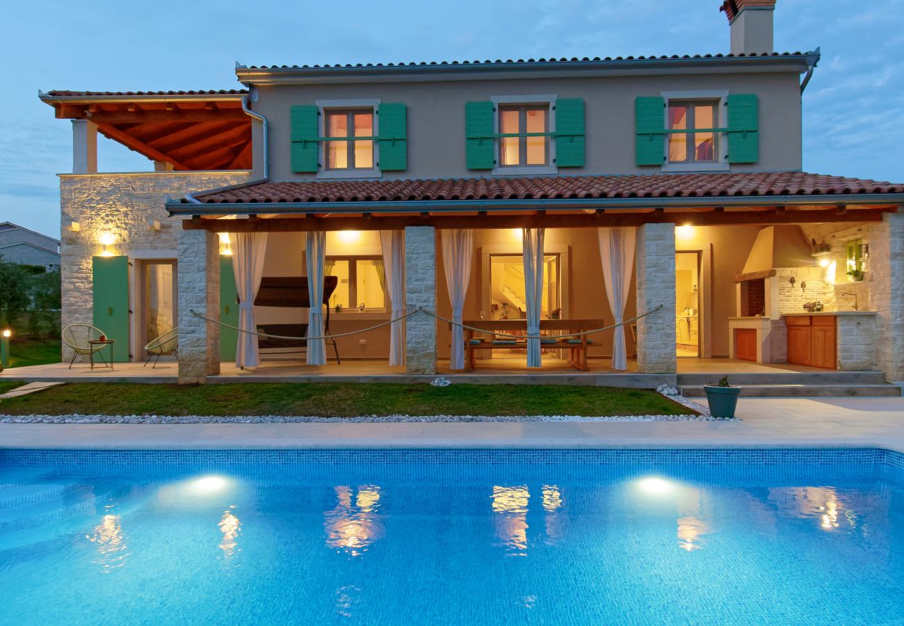 Вилла на Srebrnići - Villa Stella Polaris for 8 persons in Central Istria with private pool, sea view, large garden & kids playground