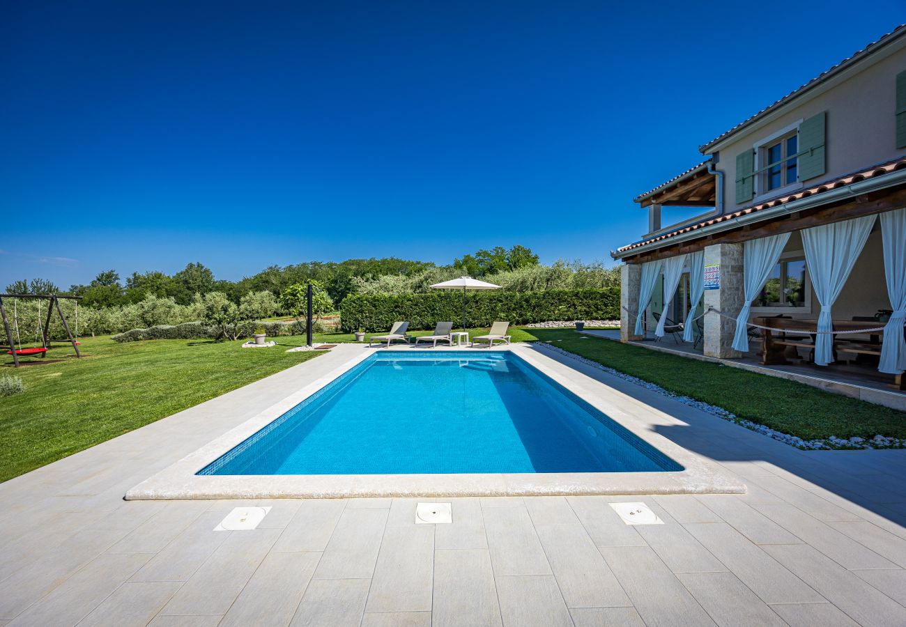Вилла на Srebrnići - Villa Stella Polaris for 8 persons in Central Istria with private pool, sea view, large garden & kids playground