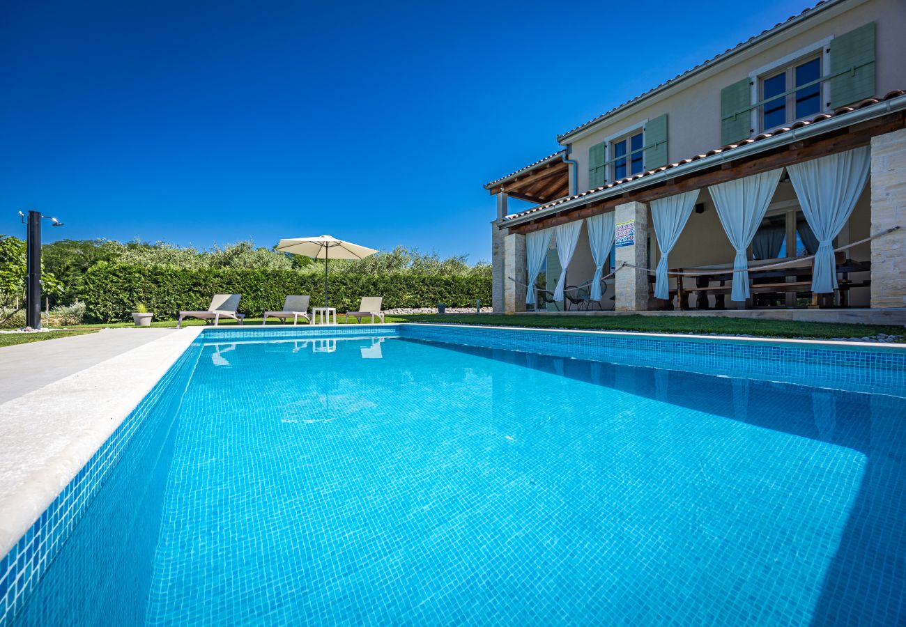 Вилла на Srebrnići - Villa Stella Polaris for 8 persons in Central Istria with private pool, sea view, large garden & kids playground