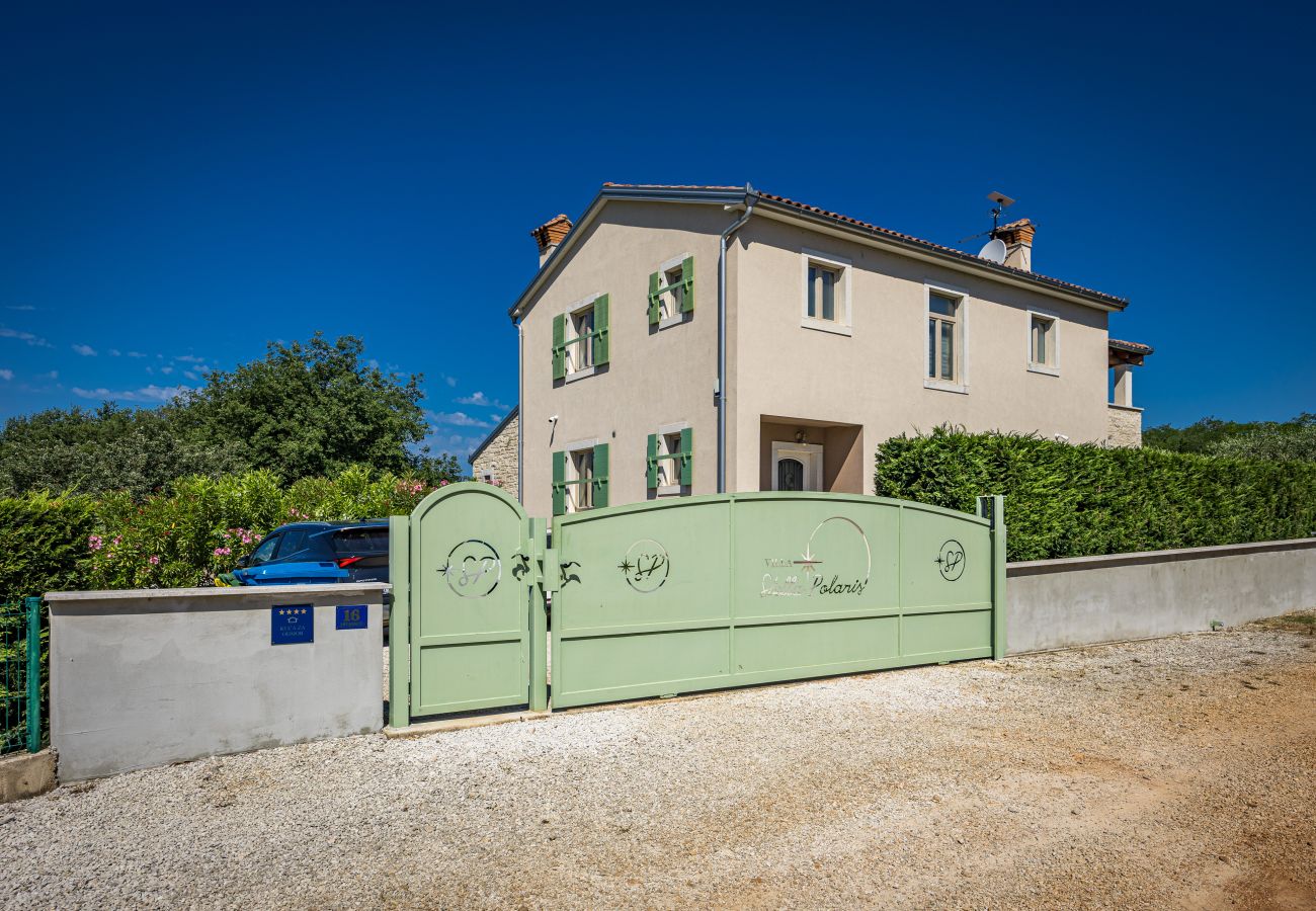 Вилла на Srebrnići - Villa Stella Polaris for 8 persons in Central Istria with private pool, sea view, large garden & kids playground