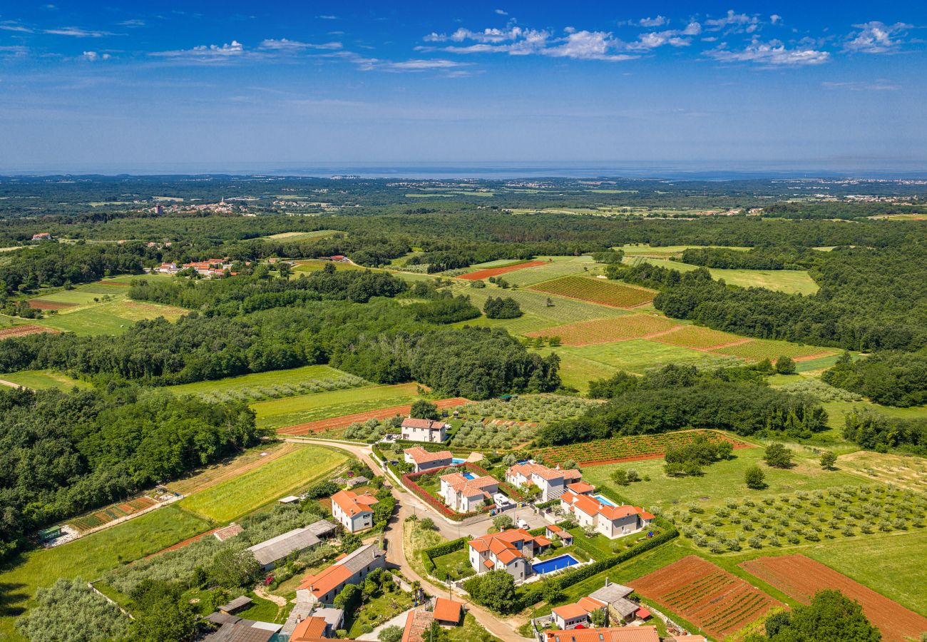 Вилла на Srebrnići - Villa Stella Polaris for 8 persons in Central Istria with private pool, sea view, large garden & kids playground