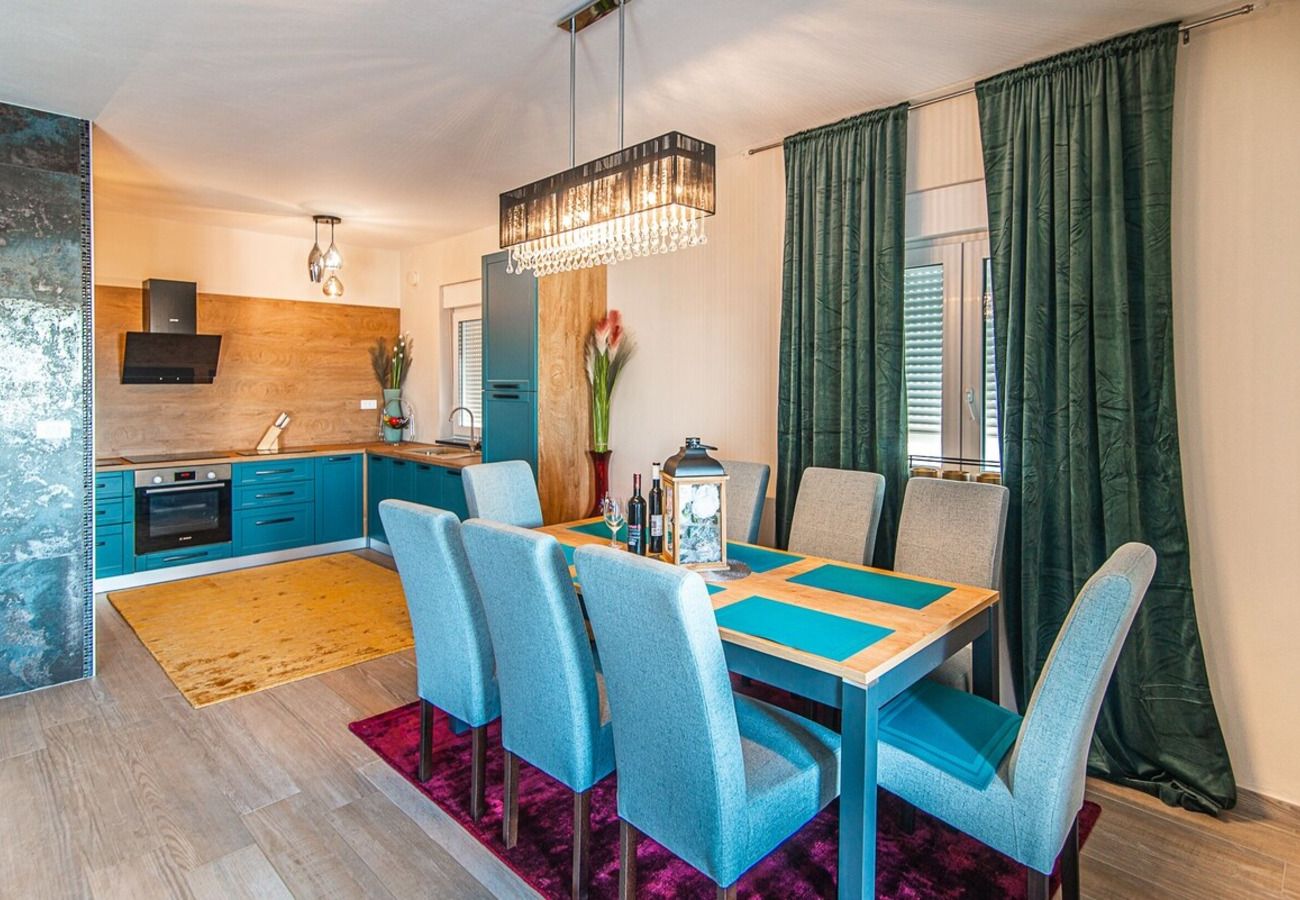 Вилла на Ližnjan - Villa Ancora near Medulin for 10 persons with private pool & pet friendly - only 800 meters from beach