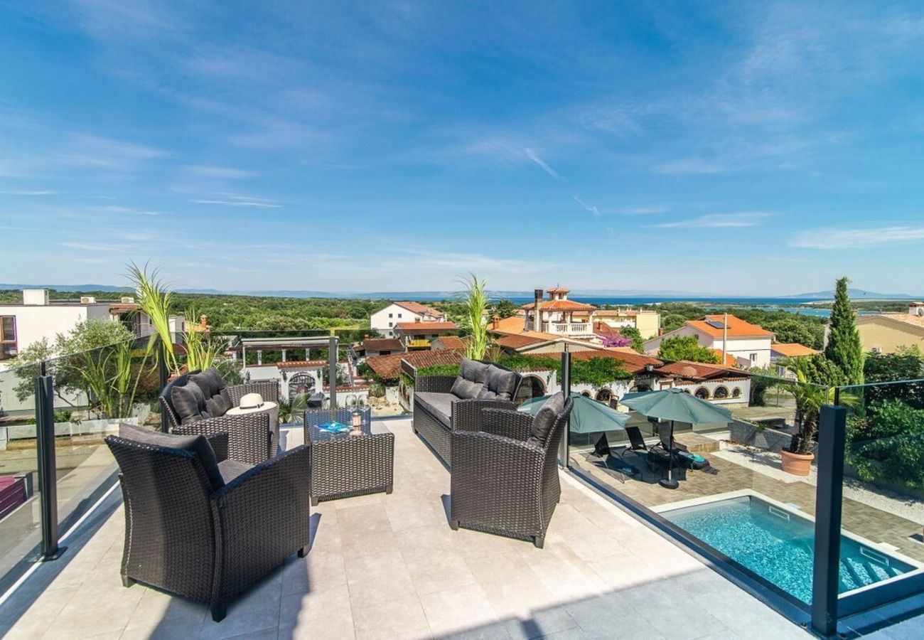 Вилла на Ližnjan - Villa Ancora near Medulin for 10 persons with private pool & pet friendly - only 800 meters from beach