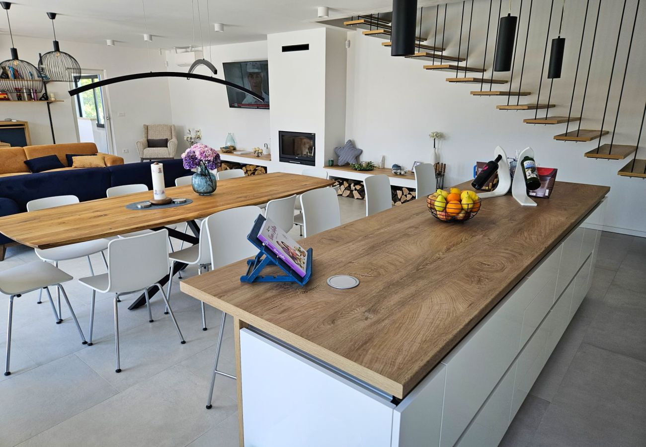 Вилла на Rapavel - Villa Blue Moon