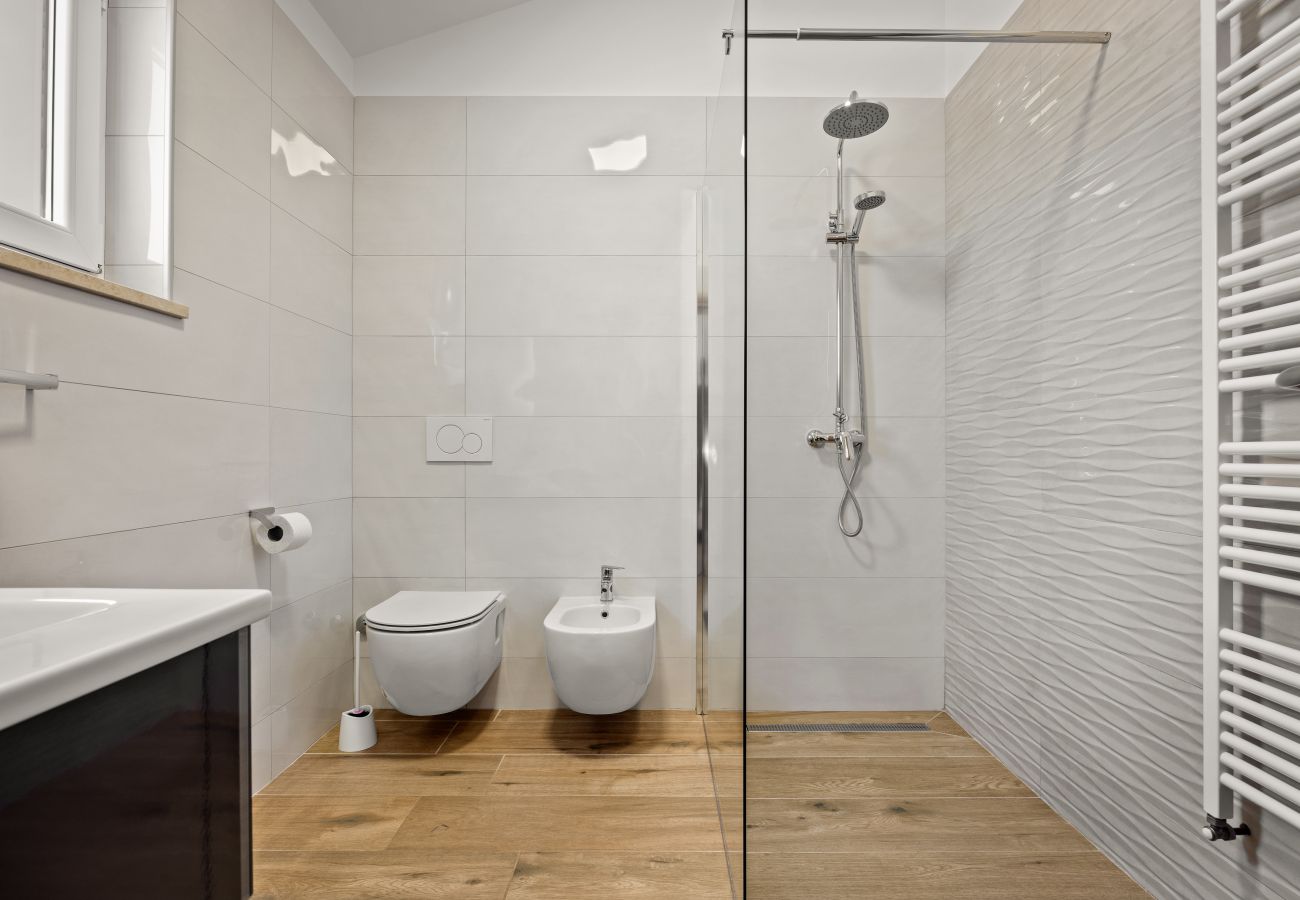 Вилла на Divšici - Villa Karla near Pula for 8 persons with private pool, kids playground & pet friendly