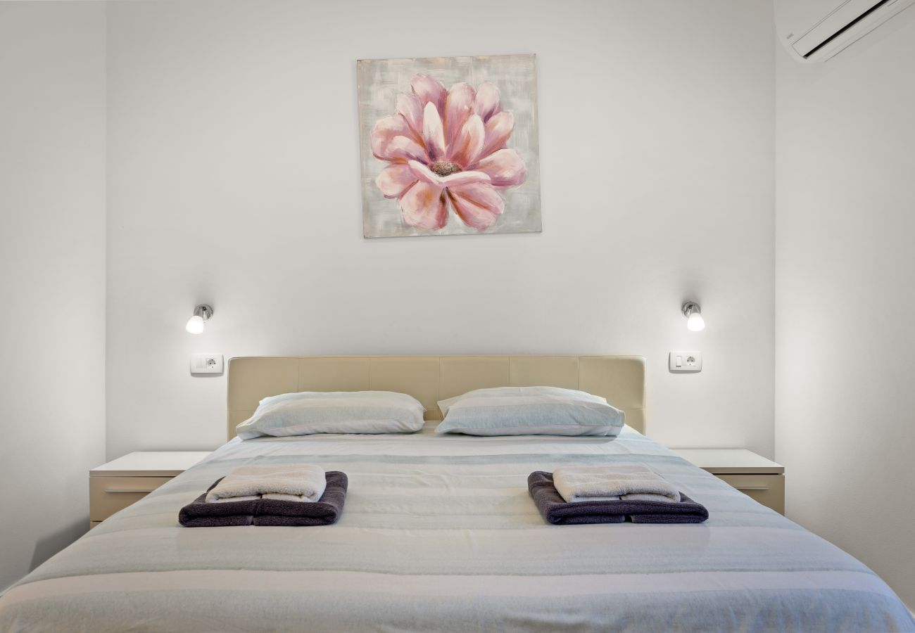 Вилла на Divšici - Villa Karla near Pula for 8 persons with private pool, kids playground & pet friendly