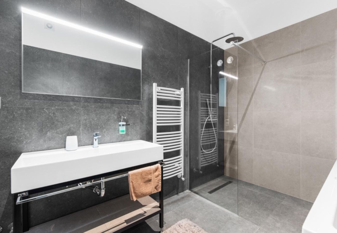 Вилла на Deklici - Villa Nura for 8 persons near Poreč with 36 m2 heated pool, with sauna & sea view 