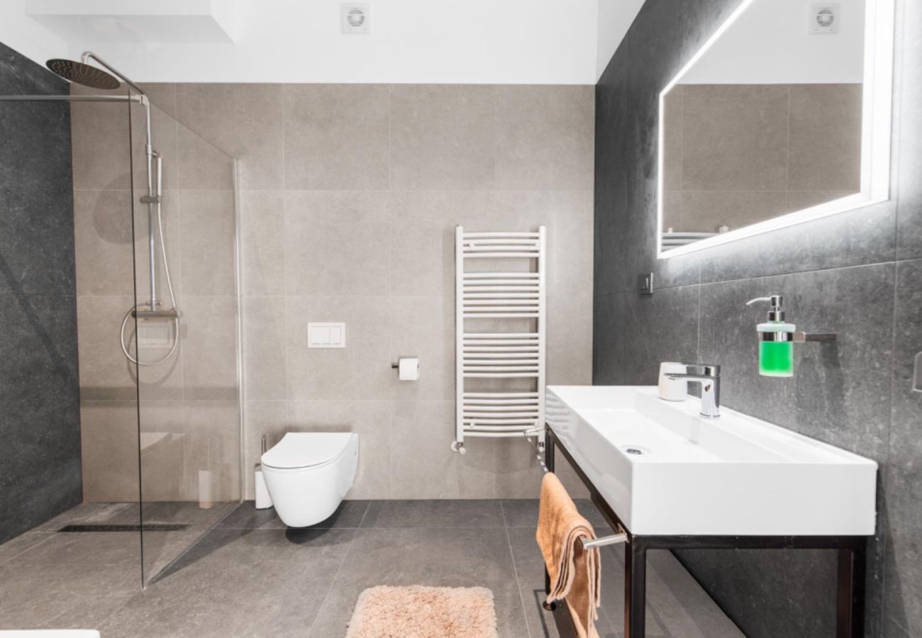 Вилла на Deklici - Villa Nura for 8 persons near Poreč with 36 m2 heated pool, with sauna & sea view 