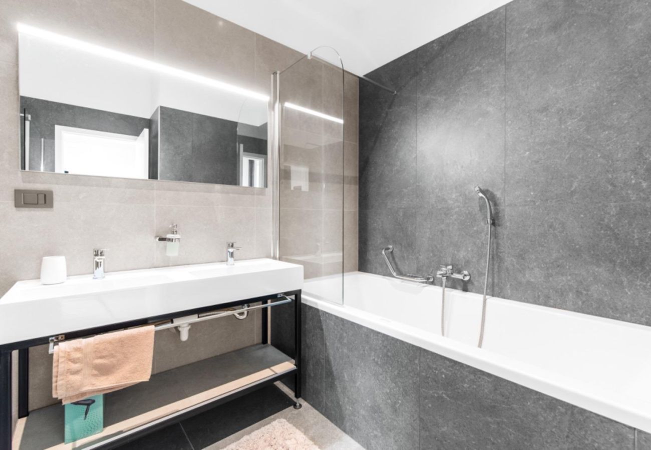 Вилла на Deklici - Villa Nura for 8 persons near Poreč with 36 m2 heated pool, with sauna & sea view 