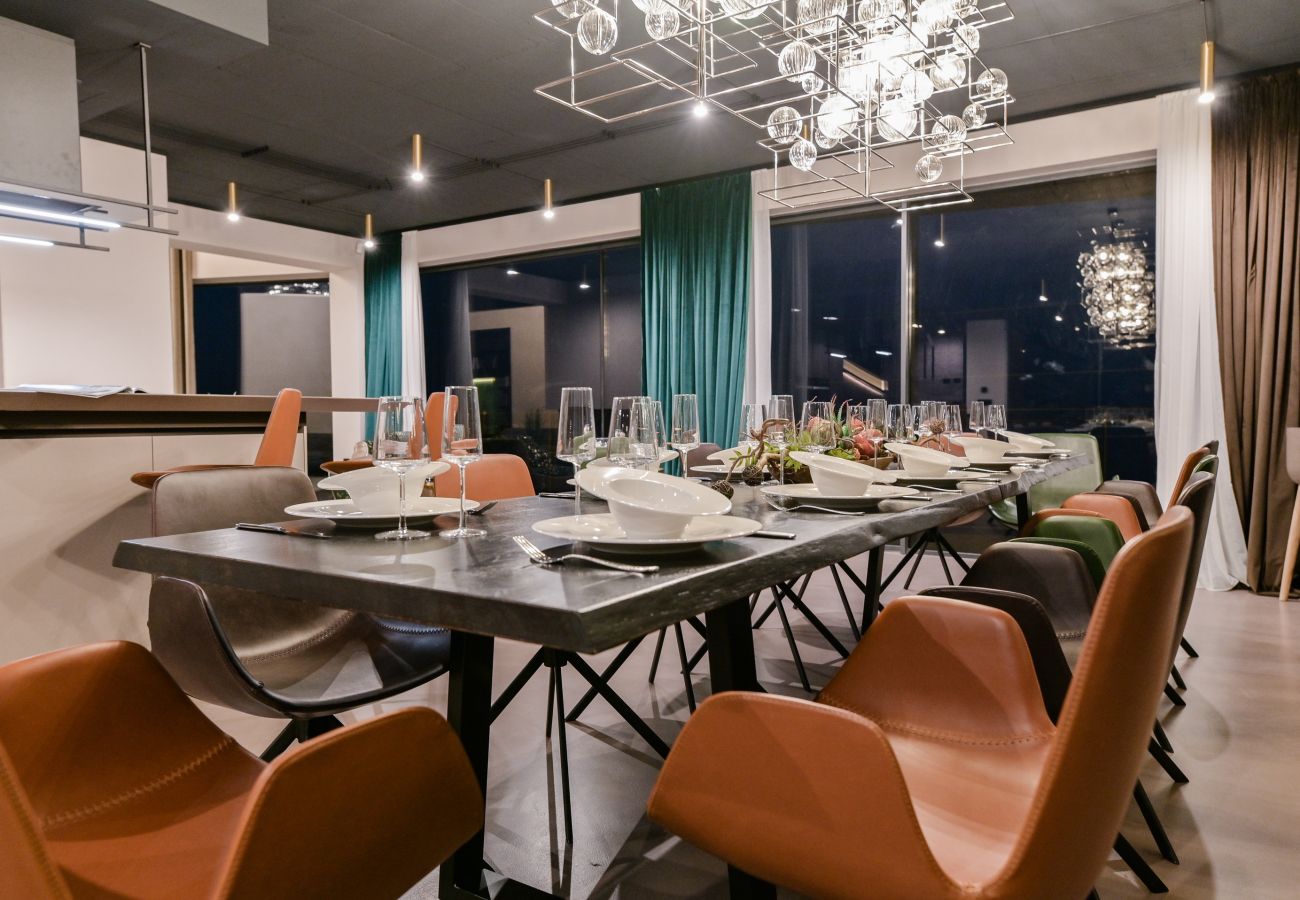 Вилла на Mošcenice - Luxury Villa Vista Hills for 14 persons near Opatija with heated pool, sea view & wellness 