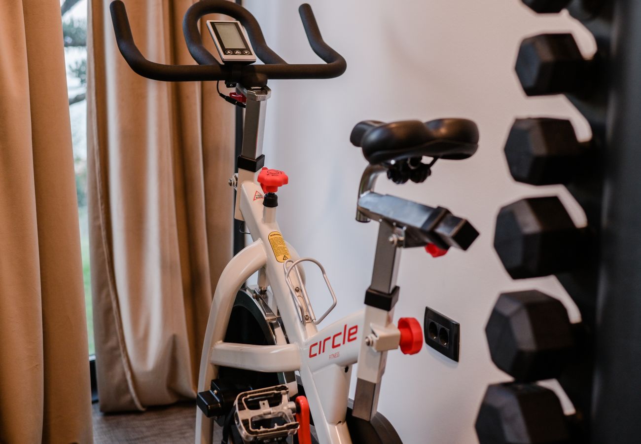 Вилла на Mošcenice - Luxury Villa Vista Hills for 14 persons near Opatija with heated pool, sea view & wellness 