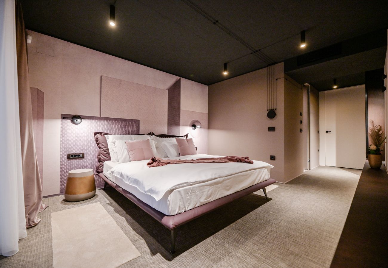 Вилла на Mošcenice - Luxury Villa Vista Hills for 14 persons near Opatija with heated pool, sea view & wellness 