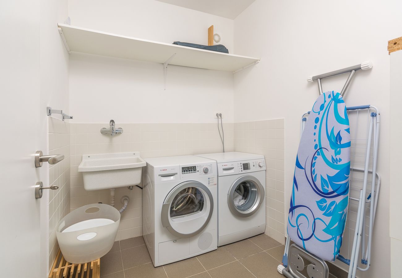 Вилла на Modrušani - Villa Tre Colonne for 10 persons in Central Istria with 60 m2 private pool & sauna 