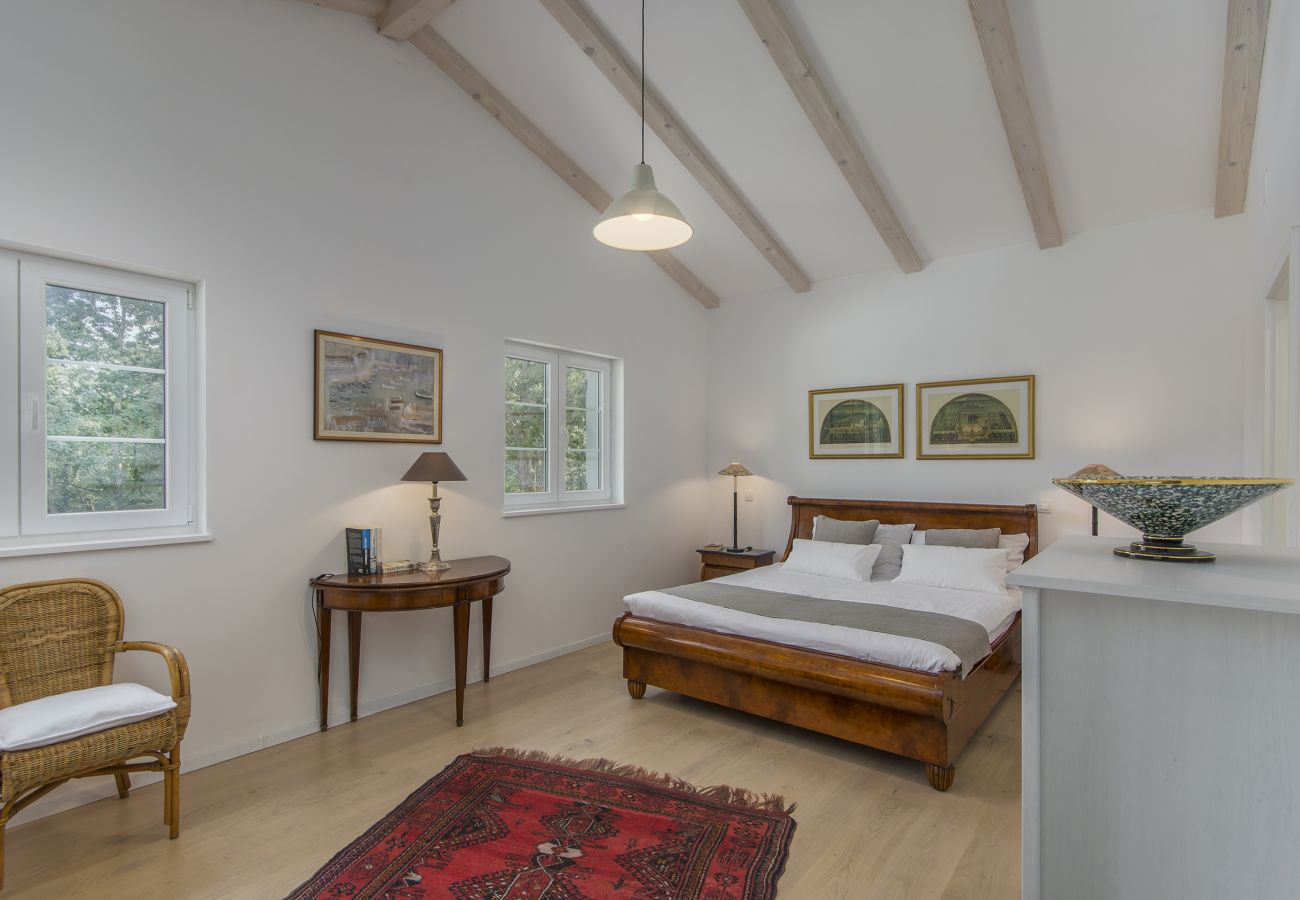 Вилла на Modrušani - Villa Tre Colonne for 10 persons in Central Istria with 60 m2 private pool & sauna 