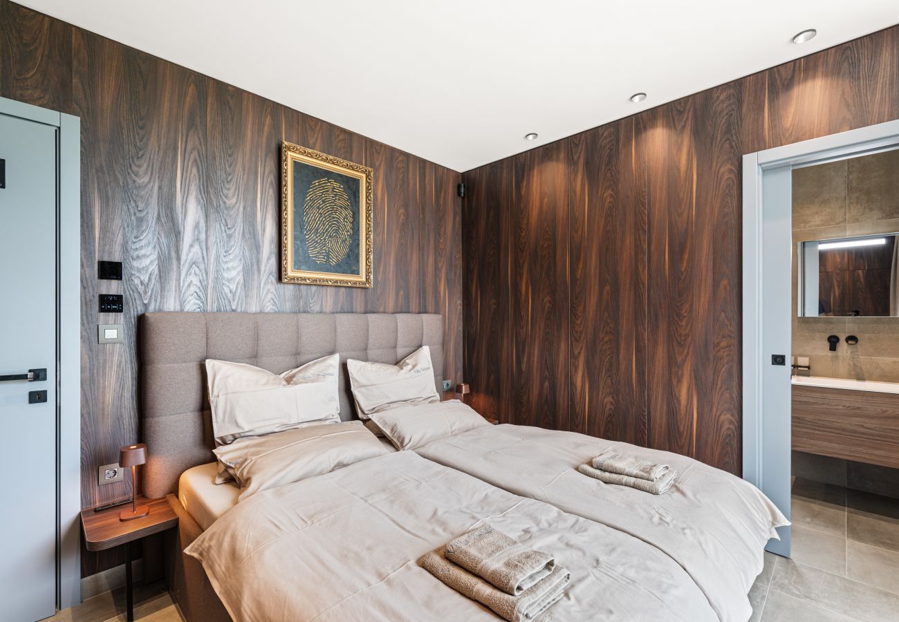 Вилла на Višnjan - Villa Visignano near Poreč for 8 people with 49 m2 heated pool, wellness & sea view