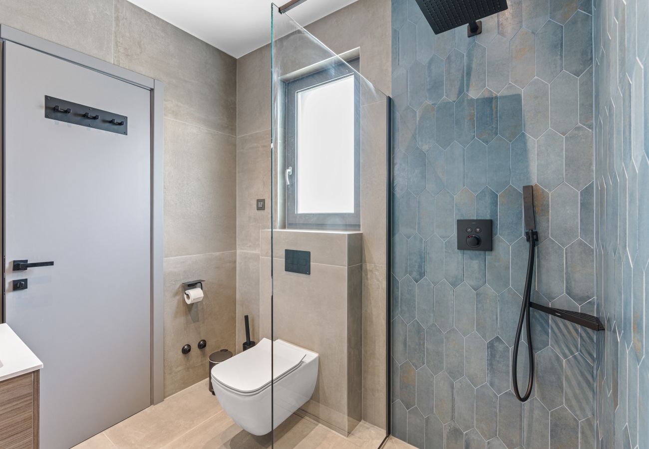 Вилла на Višnjan - Villa Visignano near Poreč for 8 people with 49 m2 heated pool, wellness & sea view