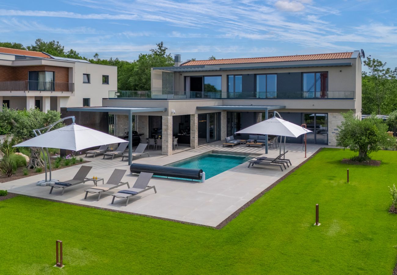 Вилла на Višnjan - Villa Visignano near Poreč for 8 people with 49 m2 heated pool, wellness & sea view