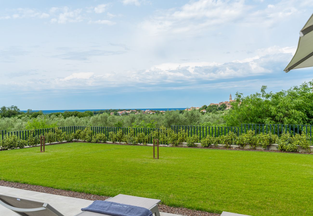 Вилла на Višnjan - Villa Visignano near Poreč for 8 people with 49 m2 heated pool, wellness & sea view