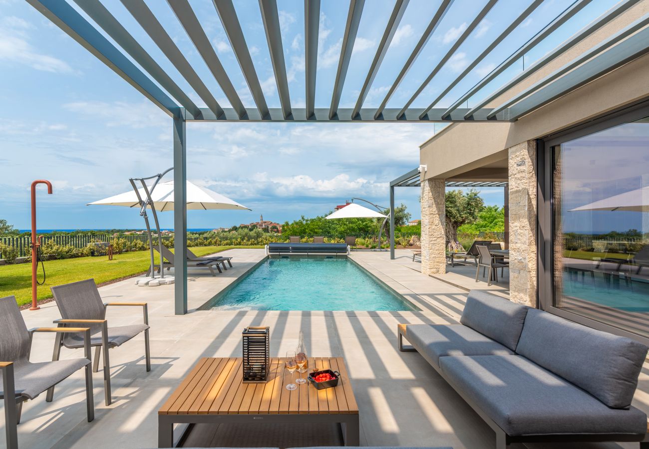 Вилла на Višnjan - Villa Visignano near Poreč for 8 people with 49 m2 heated pool, wellness & sea view