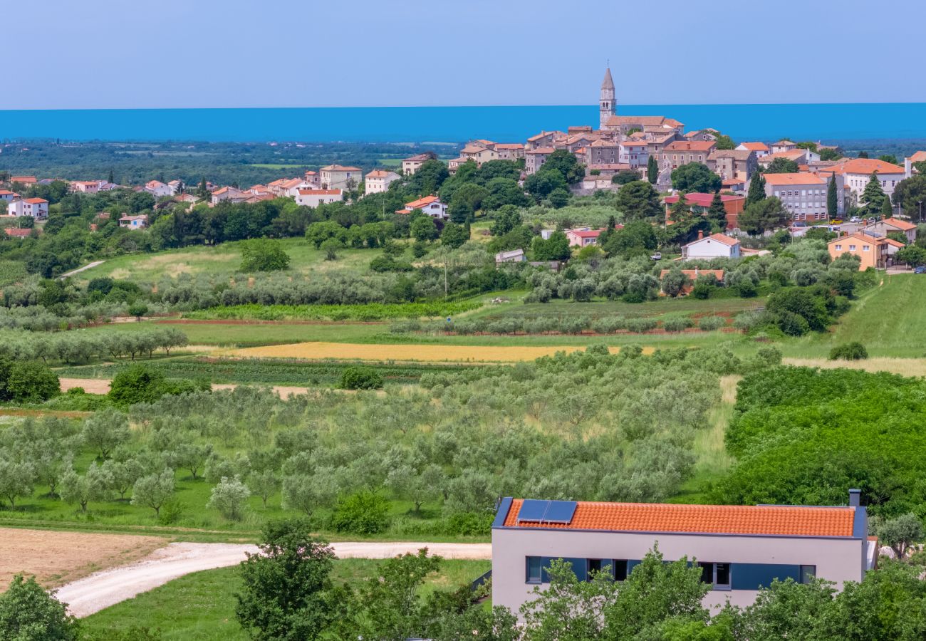 Вилла на Višnjan - Villa Visignano near Poreč for 8 people with 49 m2 heated pool, wellness & sea view