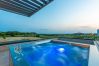 Вилла на Višnjan - Villa Visignano near Poreč for 8 people with 49 m2 heated pool, wellness & sea view