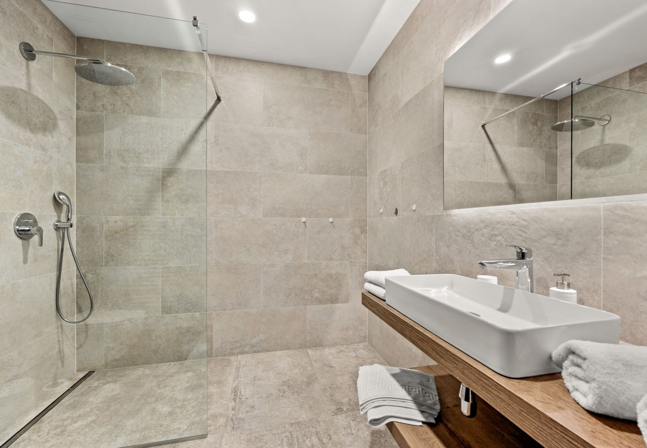 Вилла на Brtonigla - Villa Miracle for 5 persons near Novigrad with wellness area, 50 m2 heated pool & sea view