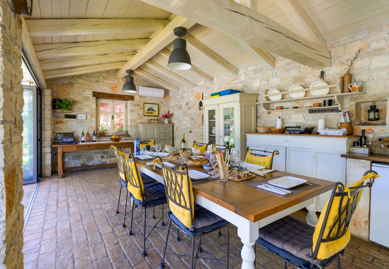 Вилла на Prodol - Villa Lipa