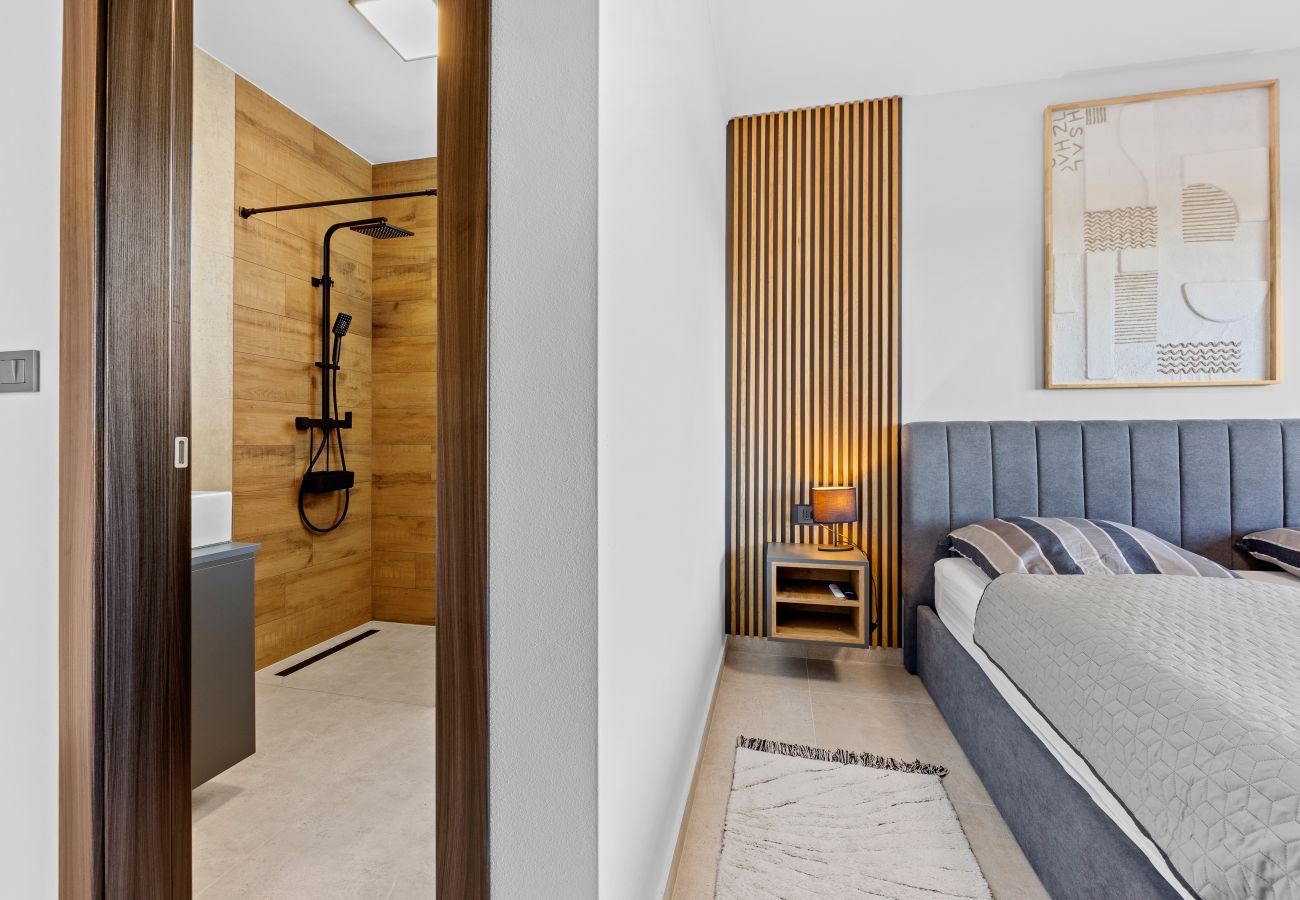 Вилла на Ližnjan - Casa Carla near Medulin for 10 persons with 48 m2 heated pool and beautiful sea view - pet friendly