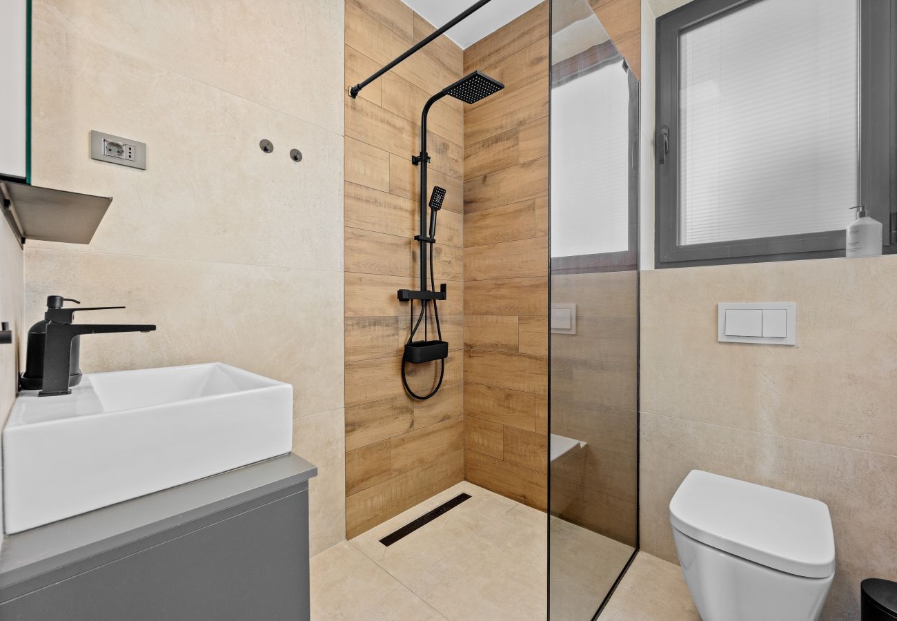 Вилла на Ližnjan - Casa Carla near Medulin for 10 persons with 48 m2 heated pool and beautiful sea view - pet friendly