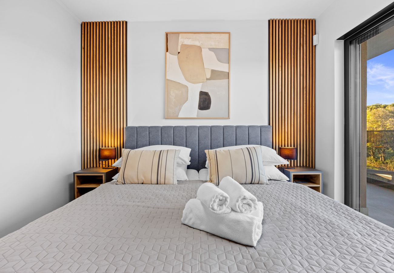 Вилла на Ližnjan - Casa Carla near Medulin for 10 persons with 48 m2 heated pool and beautiful sea view - pet friendly