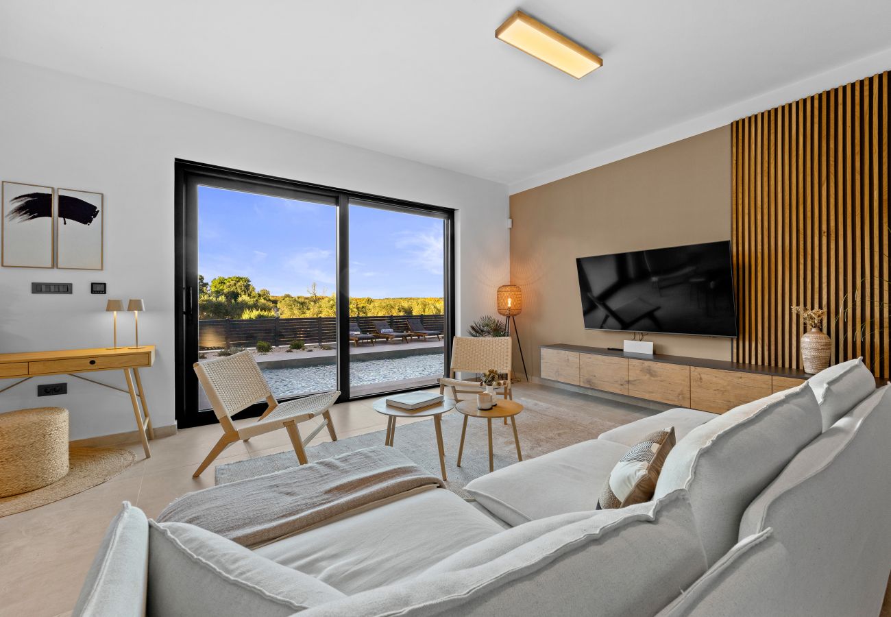 Вилла на Ližnjan - Casa Carla near Medulin for 10 persons with 48 m2 heated pool and beautiful sea view - pet friendly