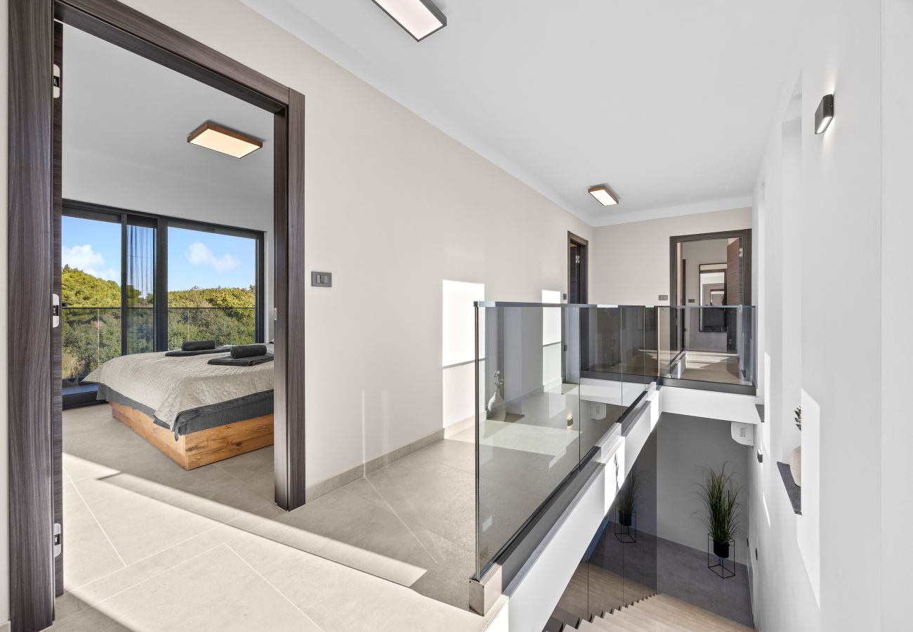 Вилла на Ližnjan - Villa Malena near Medulin for 8 persons with 51 m2 heated pool, wellness & beautiful sea view